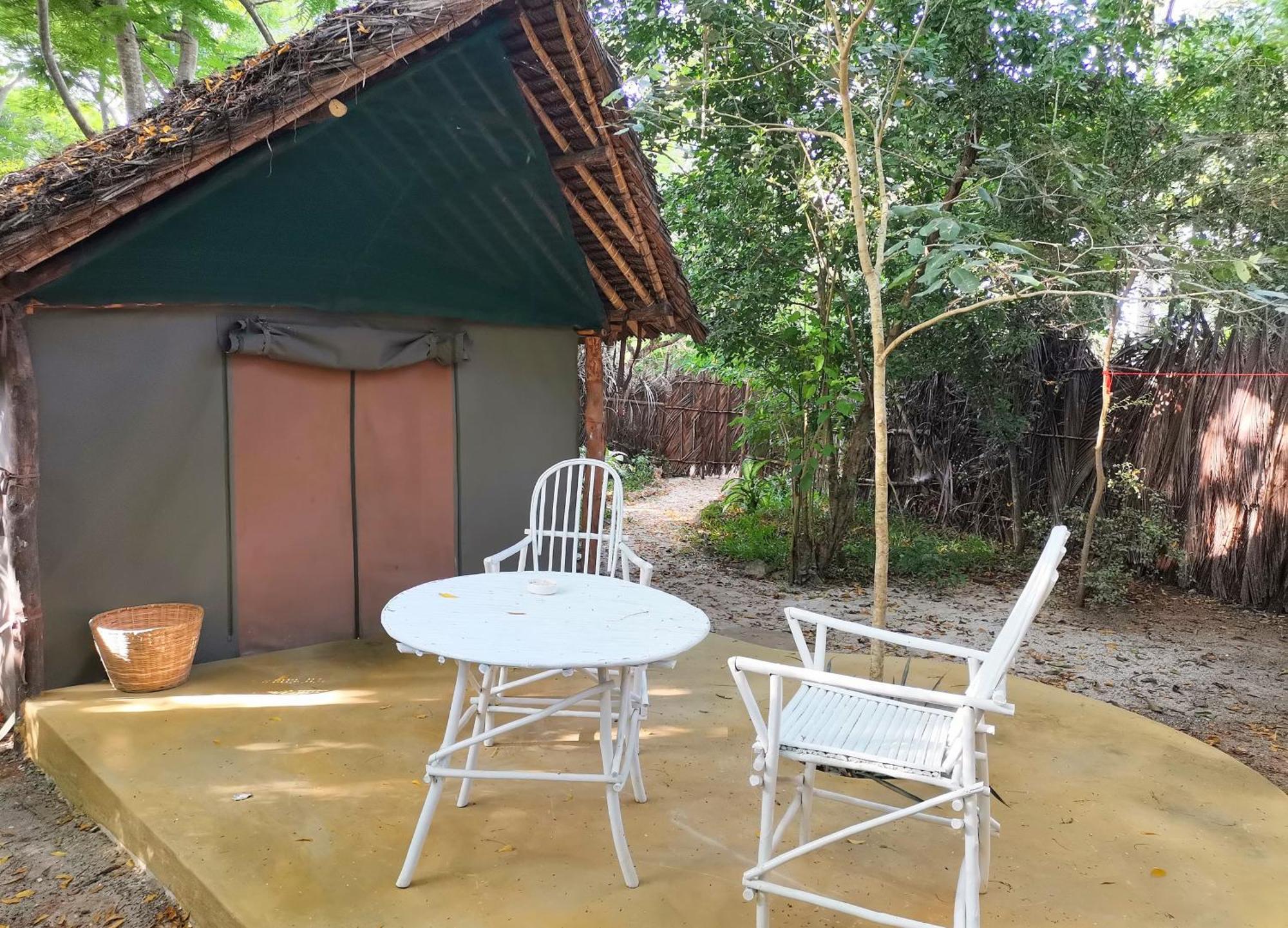 Bamba Kofi Tented Camp Watamu Bilik gambar