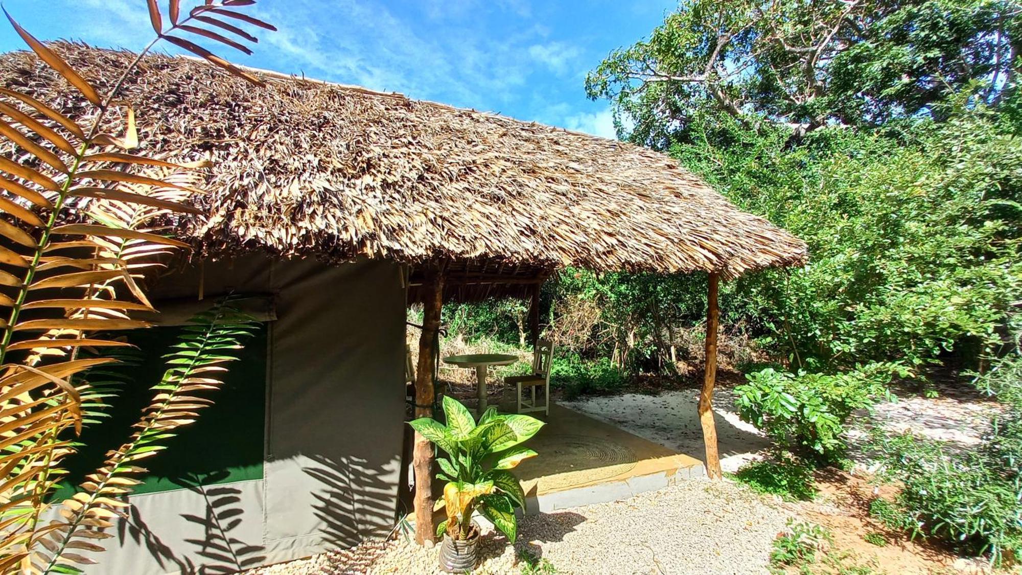 Bamba Kofi Tented Camp Watamu Bilik gambar